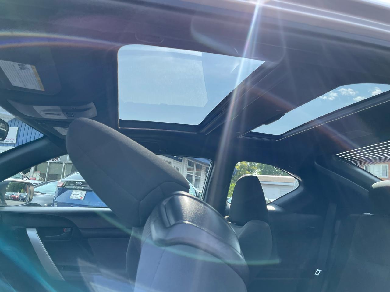 Scion tC 2dr HB Auto Spec (Natl) 2012