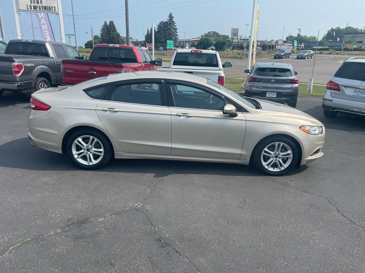 Ford Fusion SE FWD 2018