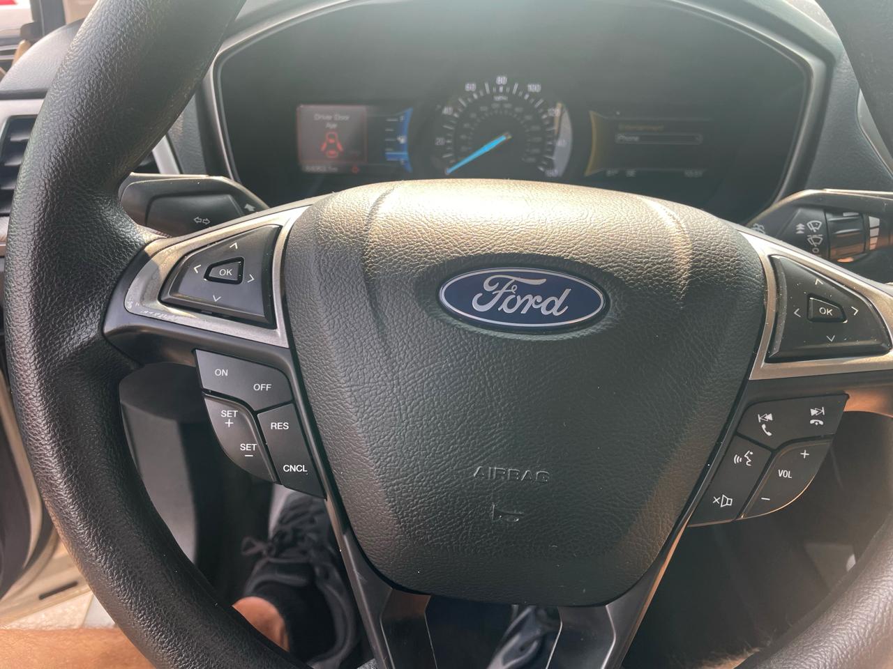 Ford Fusion SE FWD 2018