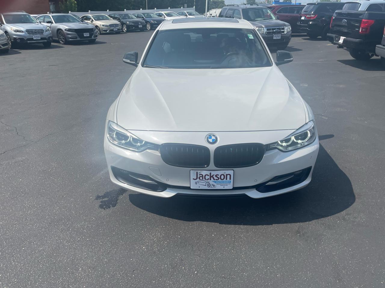 BMW 3 Series 4dr Sdn 328i xDrive AWD 2014
