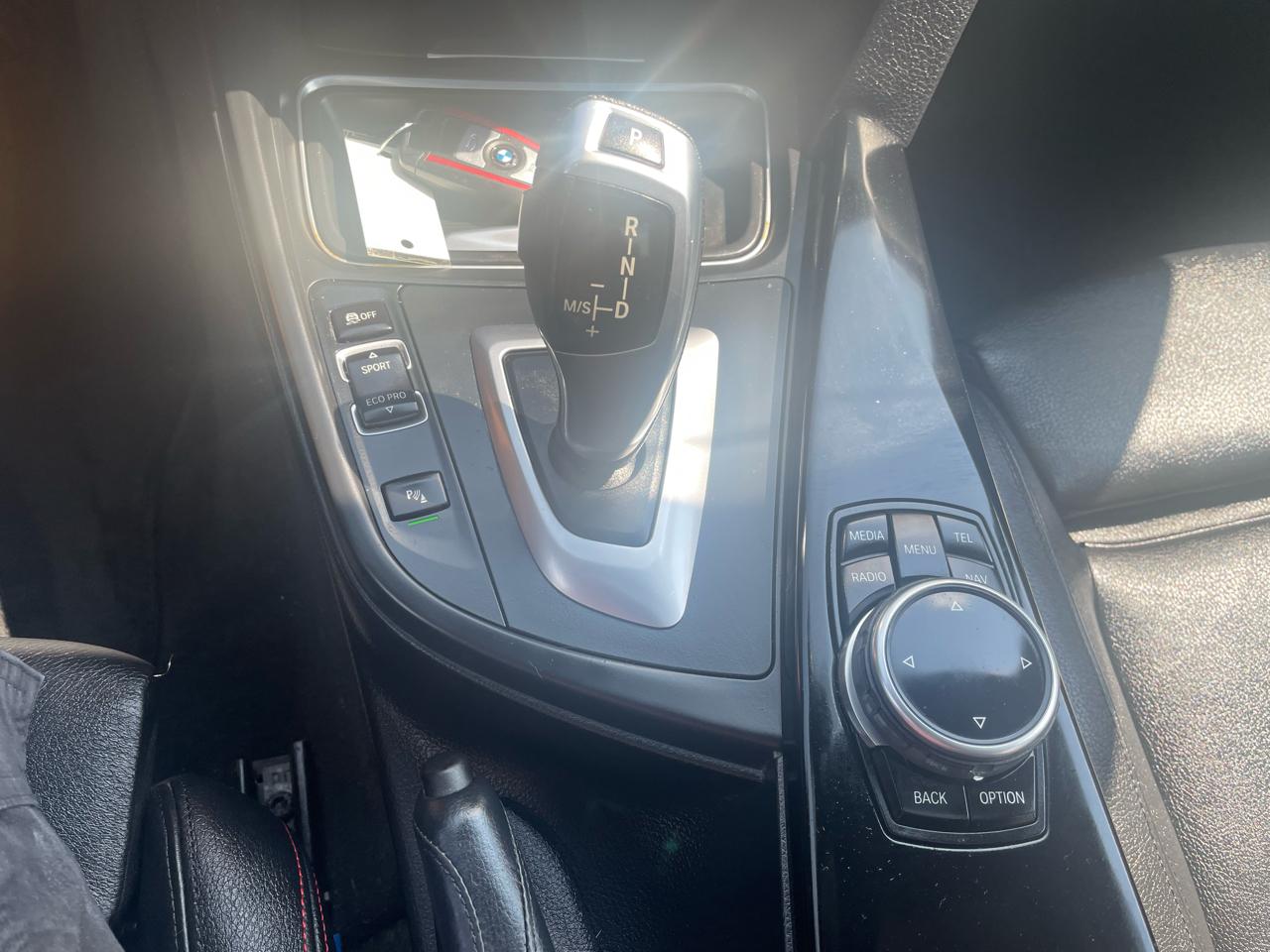 BMW 3 Series 4dr Sdn 328i xDrive AWD 2014