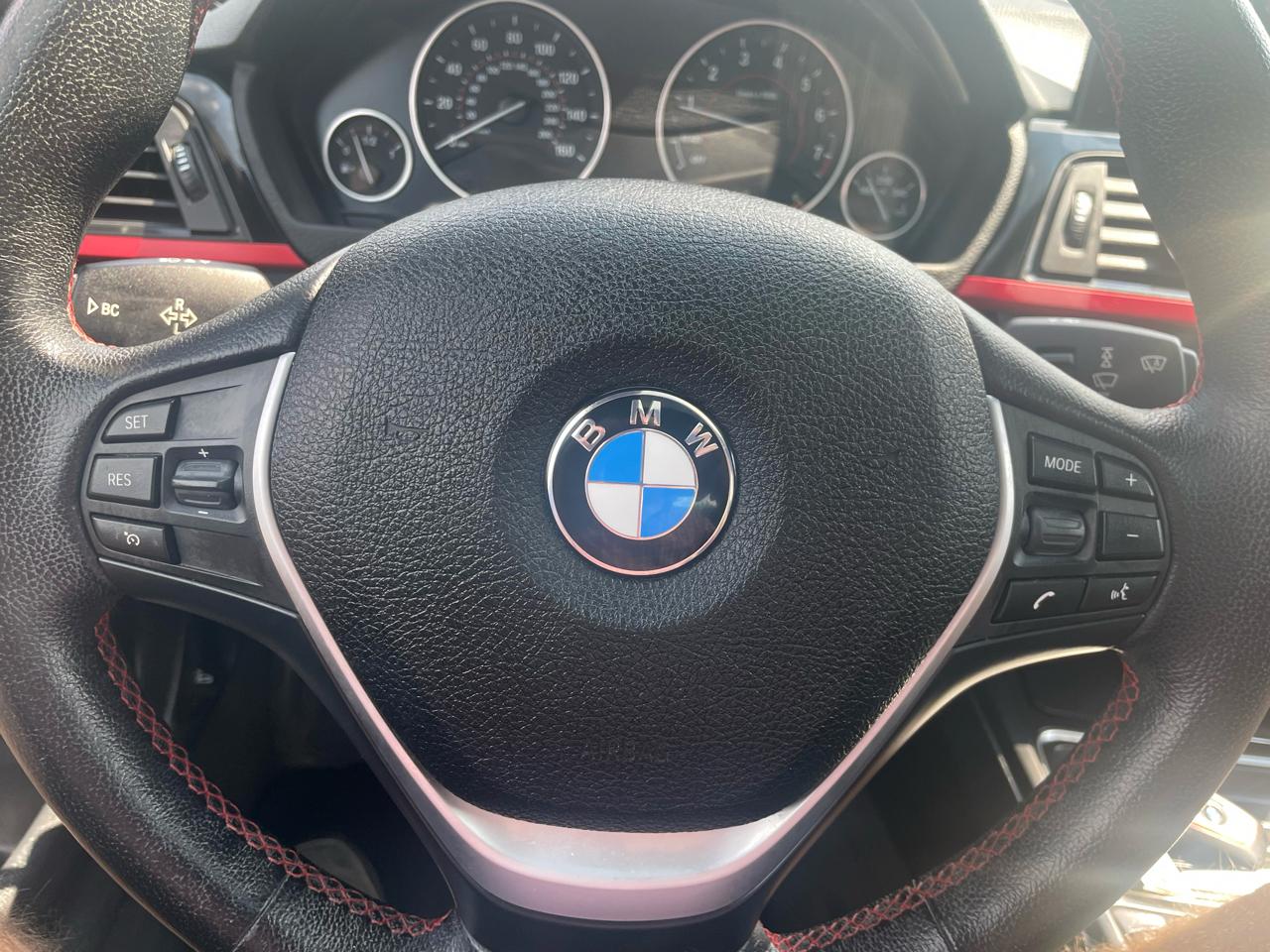 BMW 3 Series 4dr Sdn 328i xDrive AWD 2014