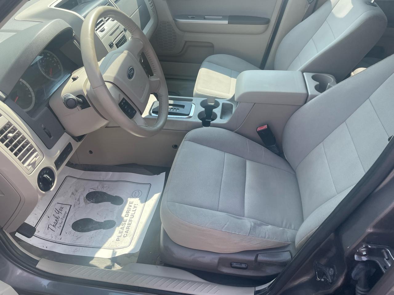 Ford Escape 4WD 4dr XLT 2012