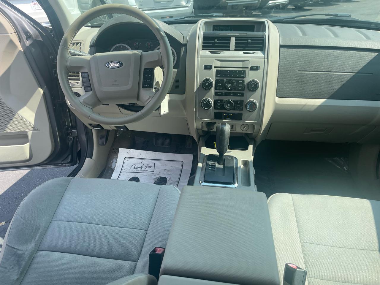 Ford Escape 4WD 4dr XLT 2012