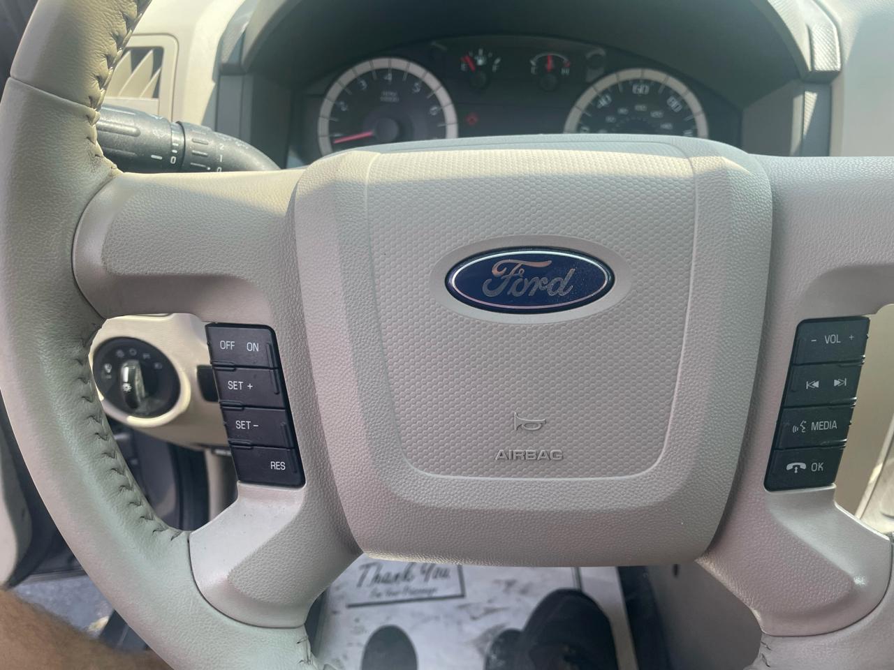 Ford Escape 4WD 4dr XLT 2012