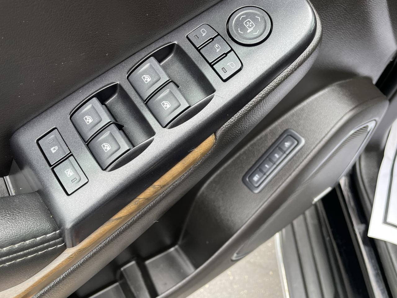 GMC Yukon XL 4WD 4dr Denali 2018
