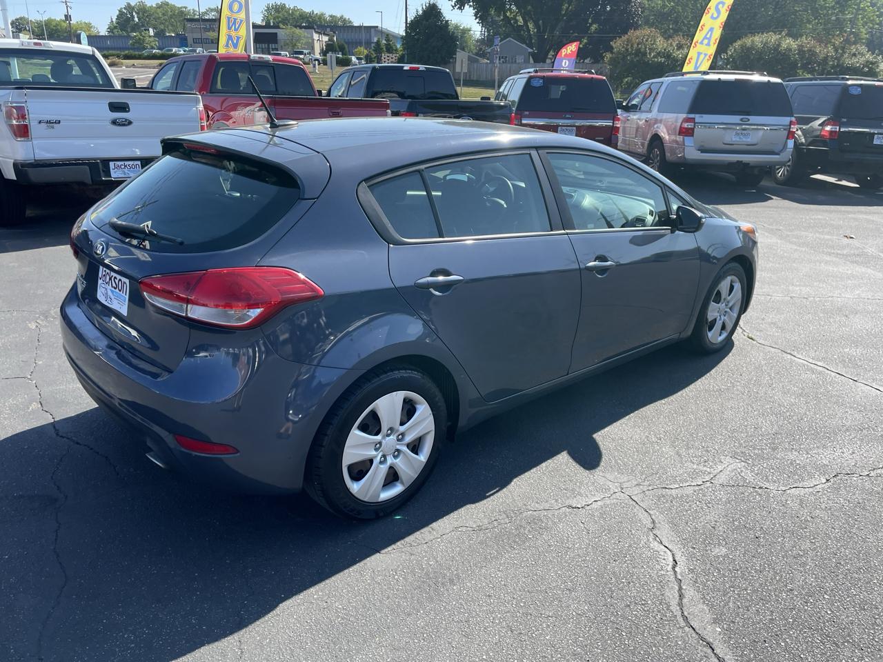 Kia Forte 5-Door 5dr HB Auto LX 2016