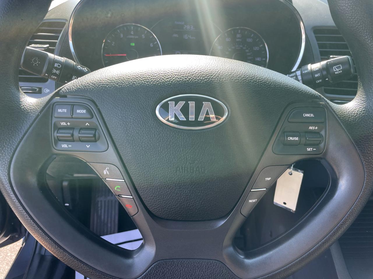 Kia Forte 5-Door 5dr HB Auto LX 2016