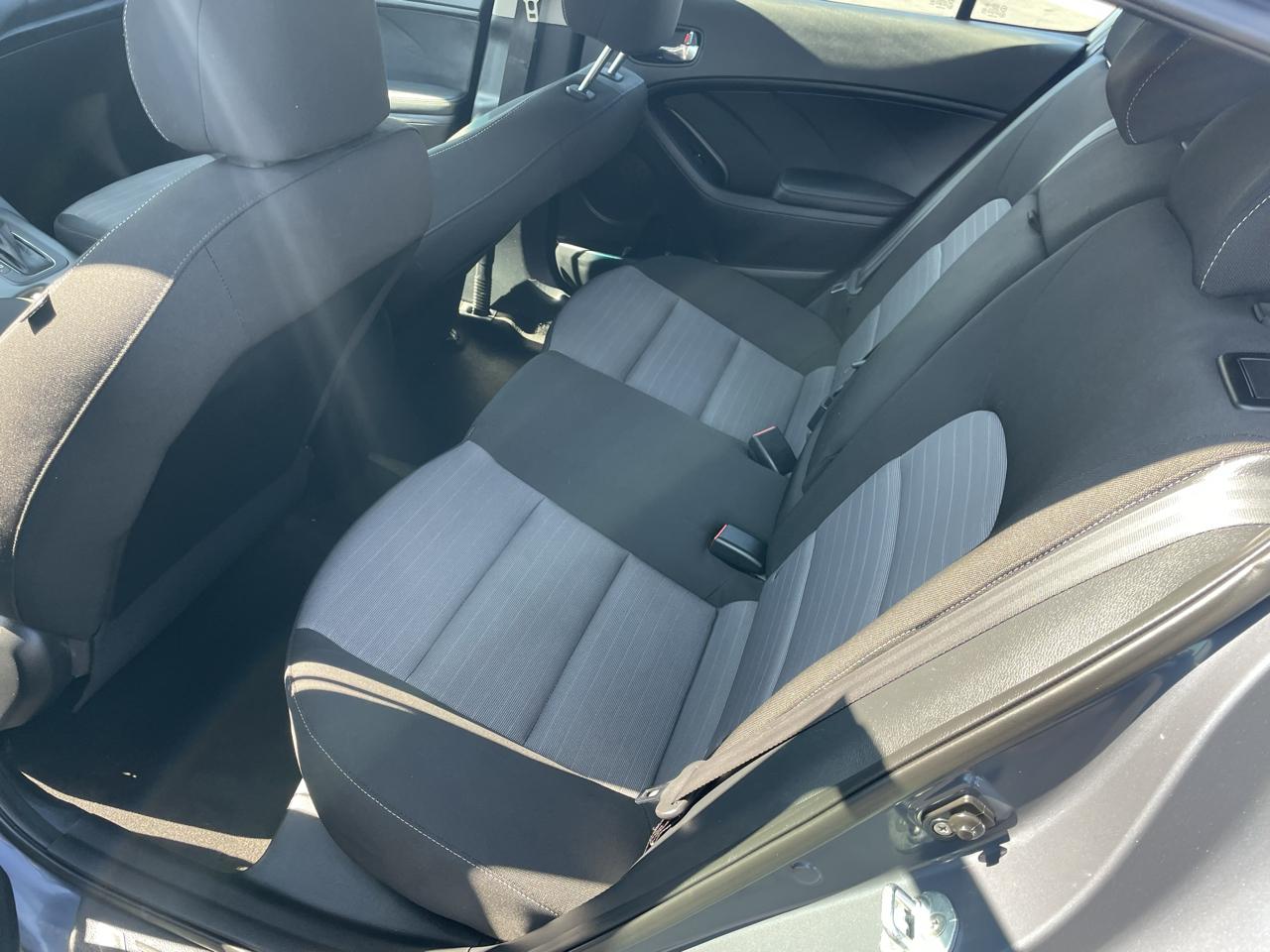 Kia Forte 5-Door 5dr HB Auto LX 2016