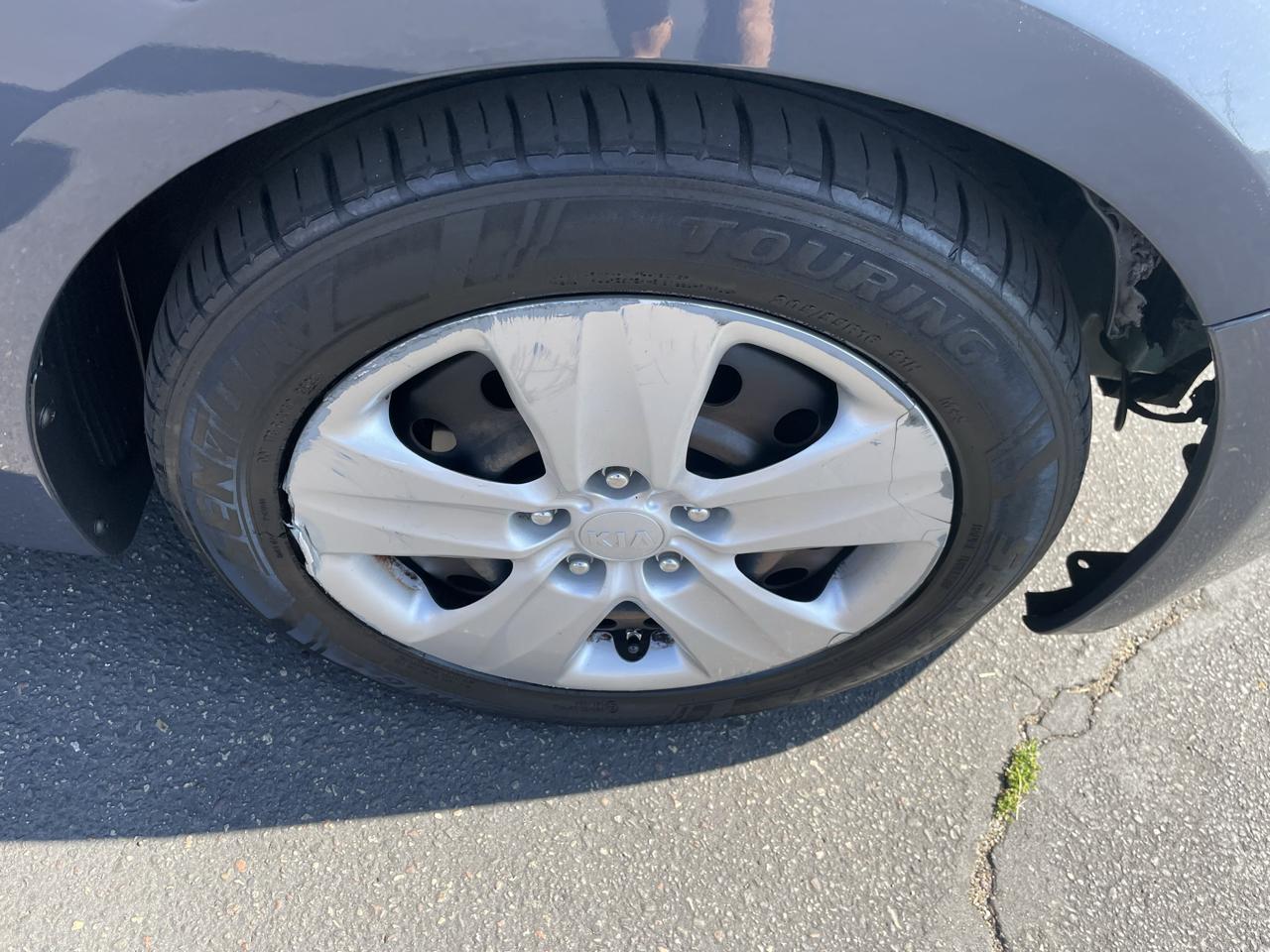 Kia Forte 5-Door 5dr HB Auto LX 2016