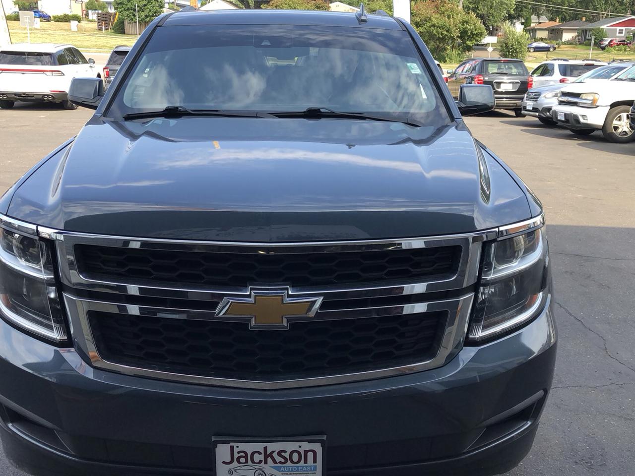 Chevrolet Suburban 4WD 4dr LT 2020