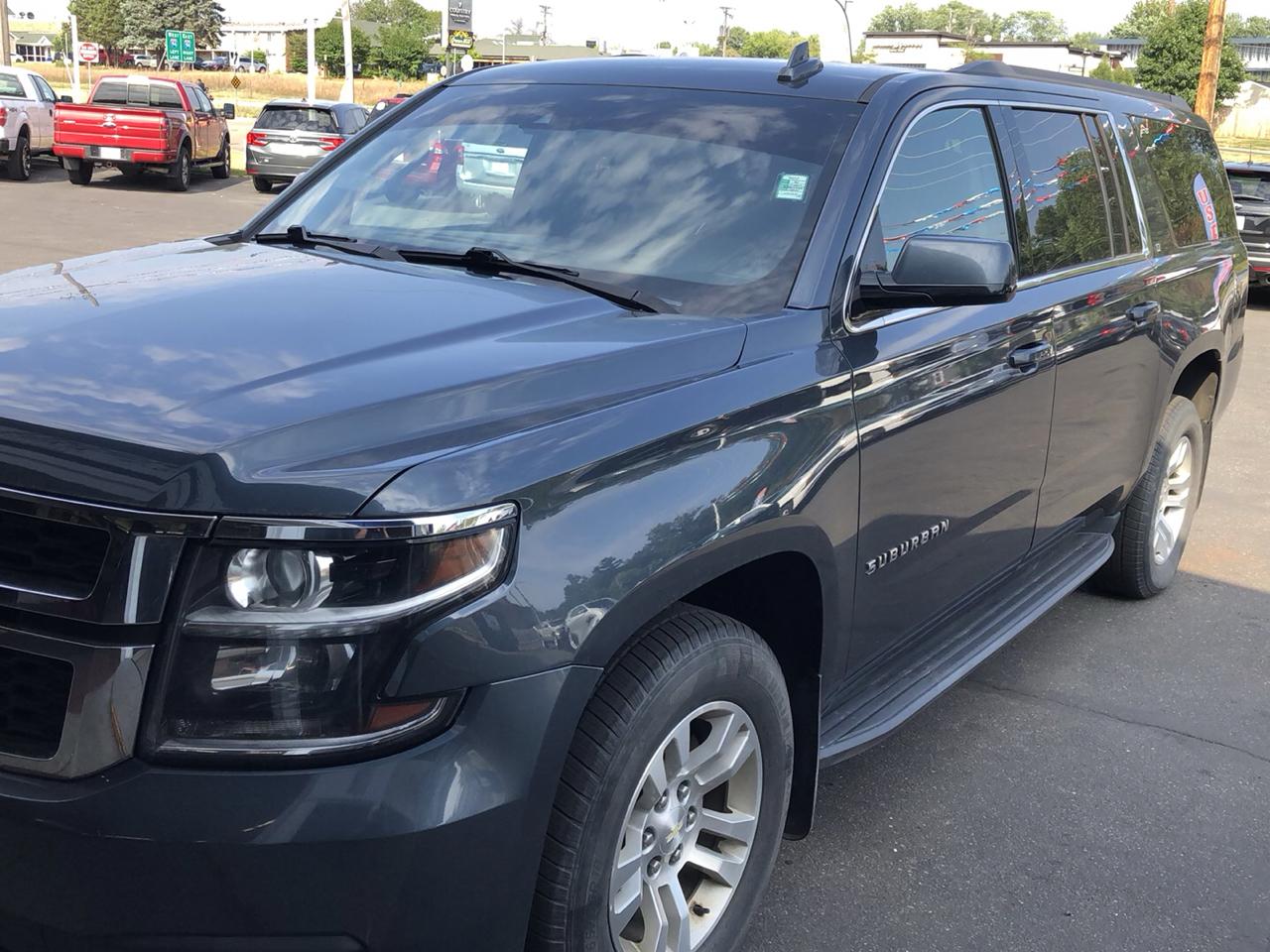 Chevrolet Suburban 4WD 4dr LT 2020