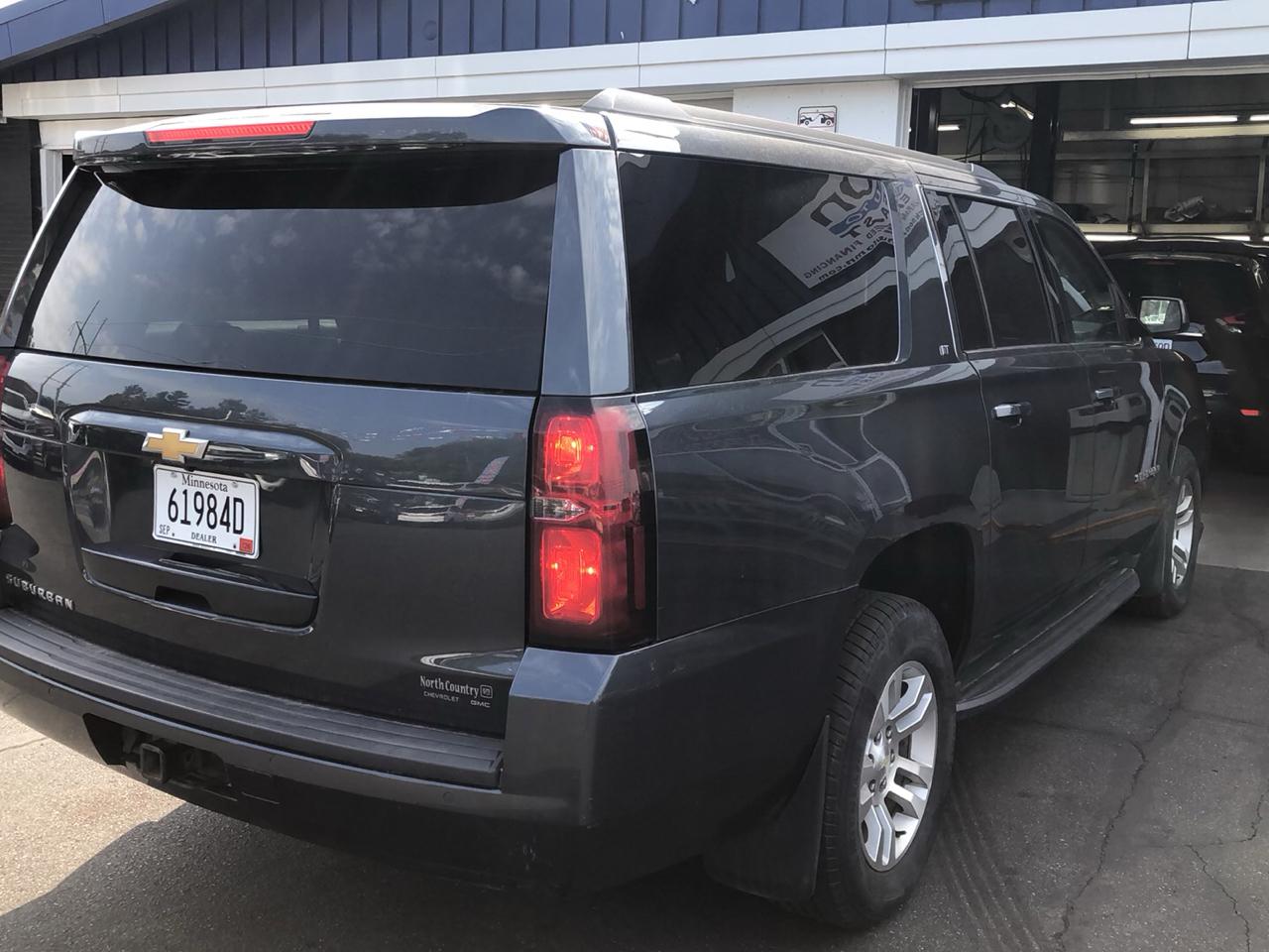 Chevrolet Suburban 4WD 4dr LT 2020