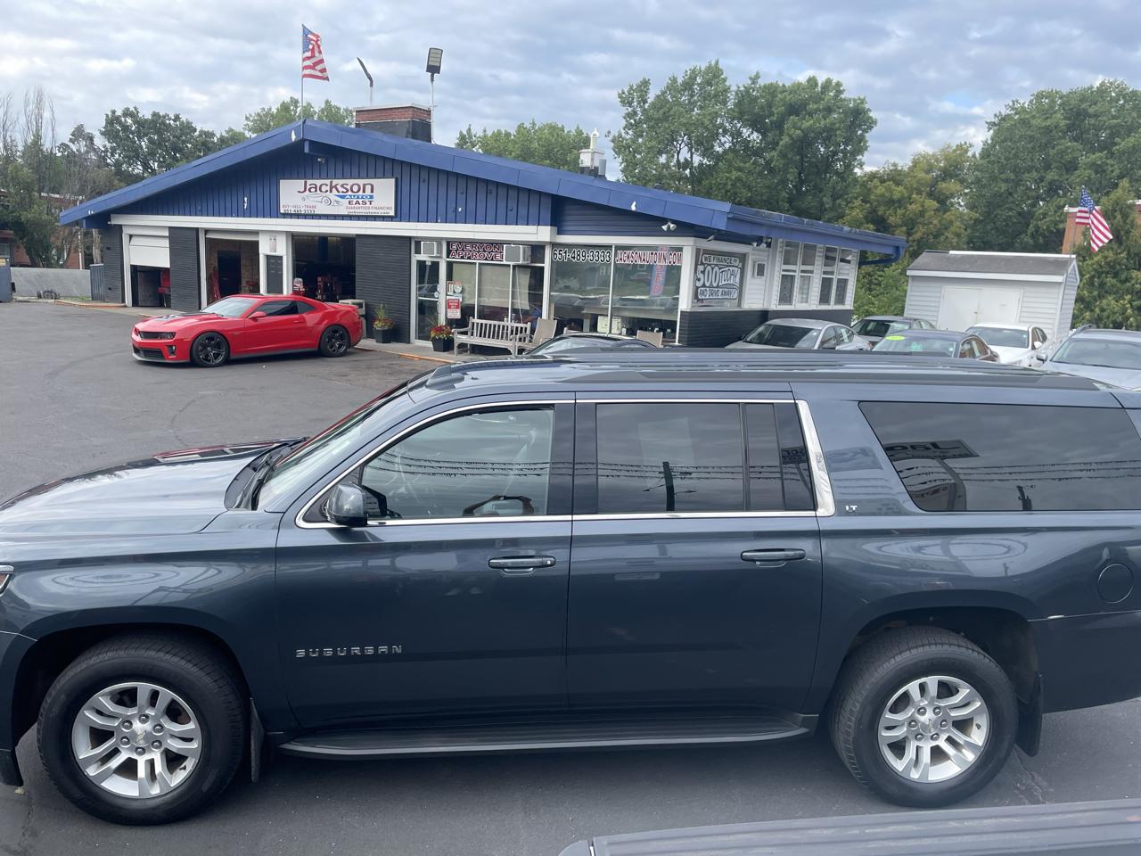 Chevrolet Suburban 4WD 4dr LT 2020