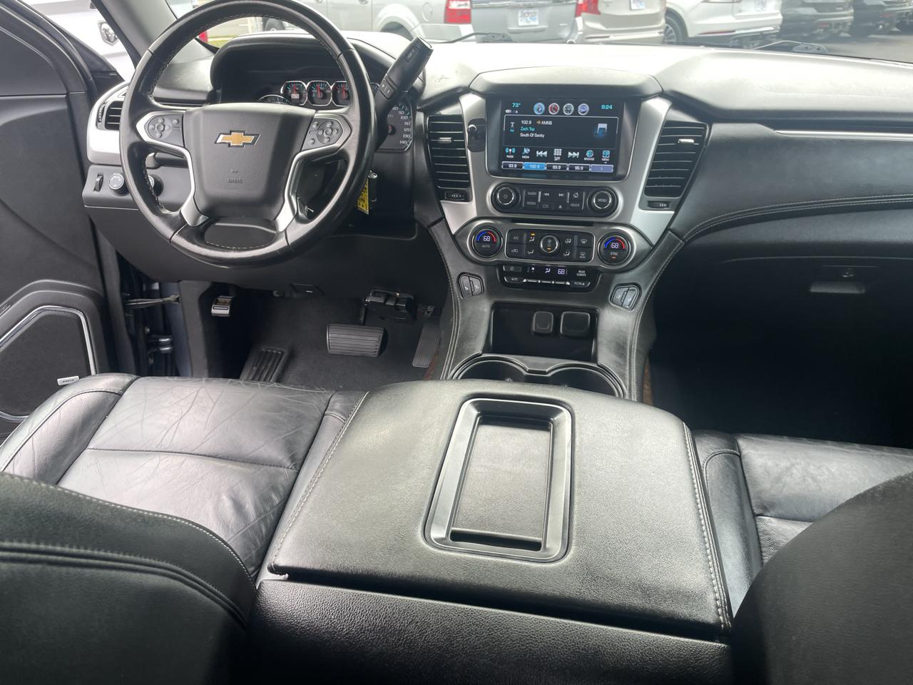 Chevrolet Suburban 4WD 4dr LT 2020