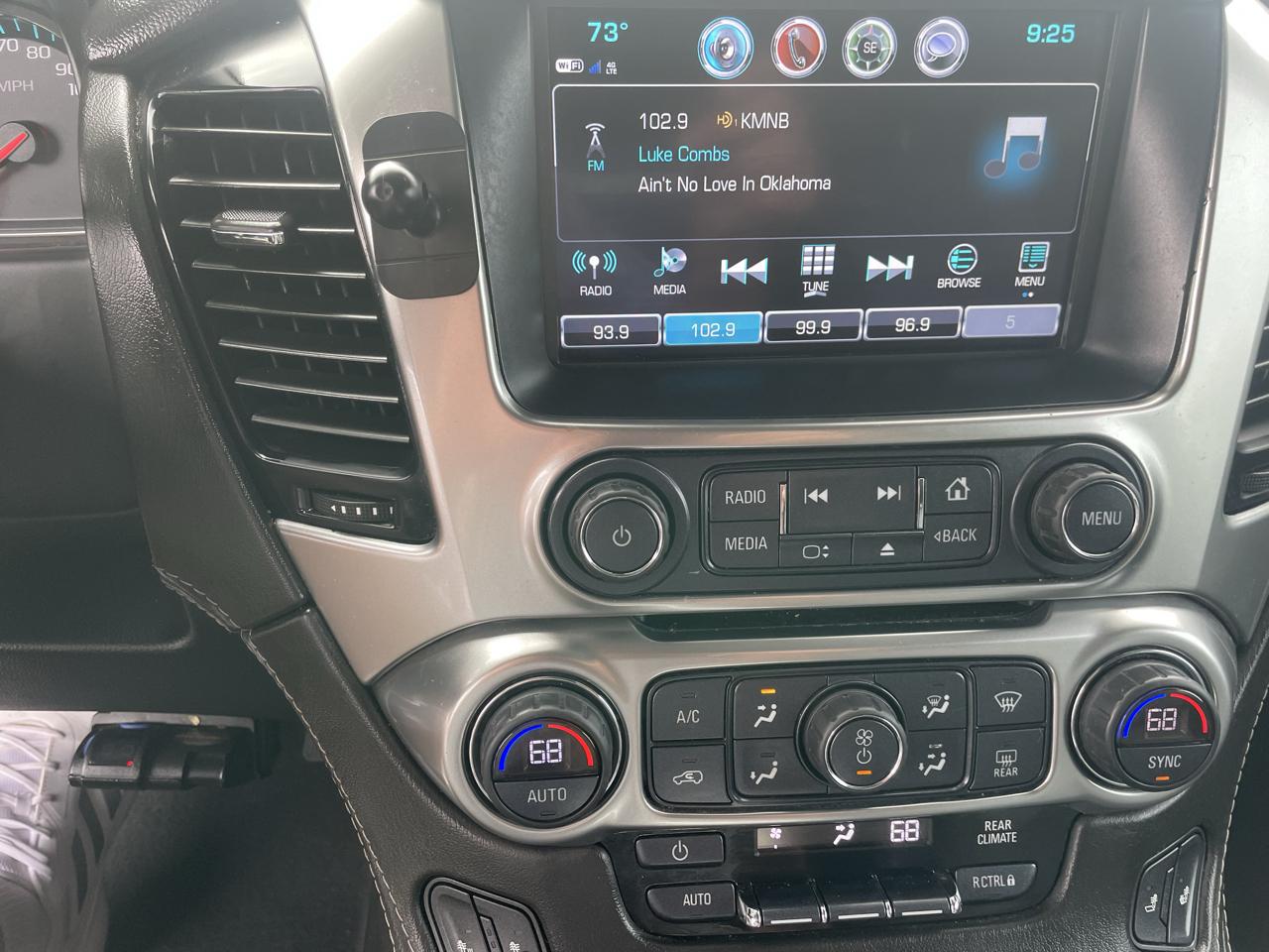 Chevrolet Suburban 4WD 4dr LT 2020