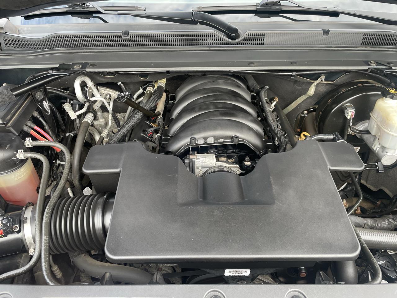 Chevrolet Suburban 4WD 4dr LT 2020
