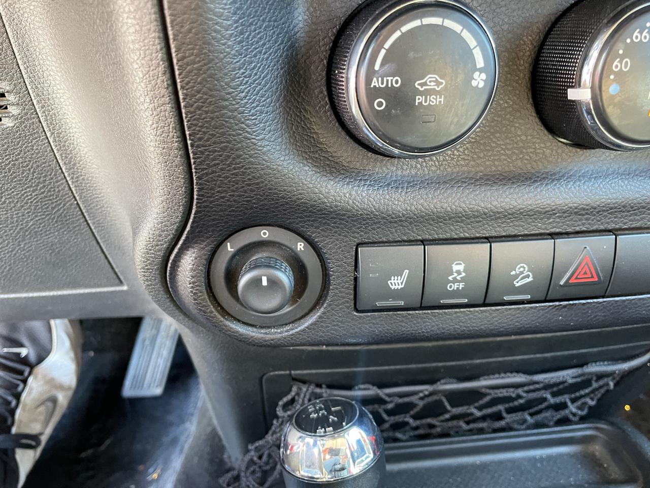 Jeep Wrangler Unlimited 4WD 4dr Rubicon 2015