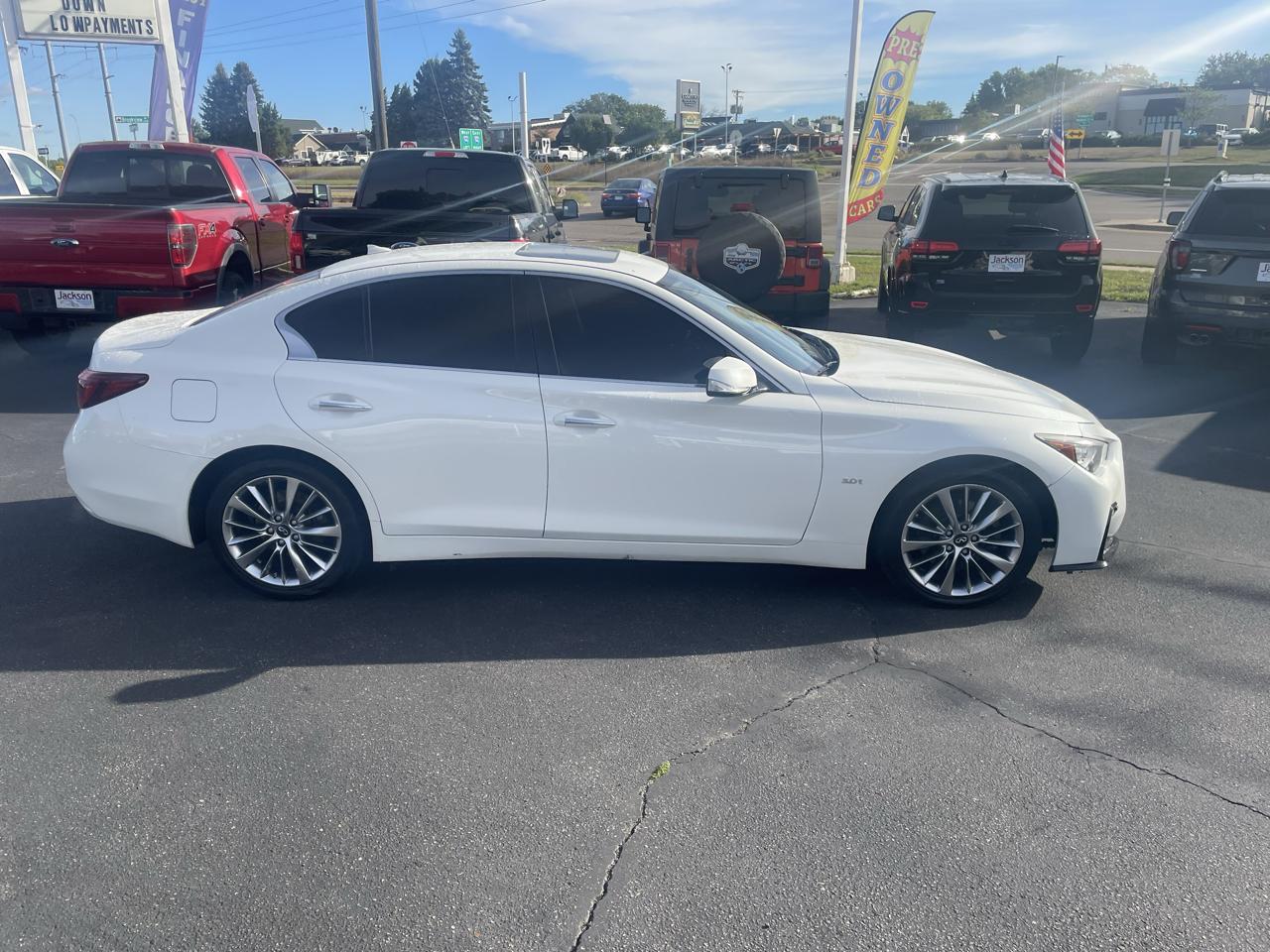 Infiniti Q50 3.0t LUXE AWD 2018