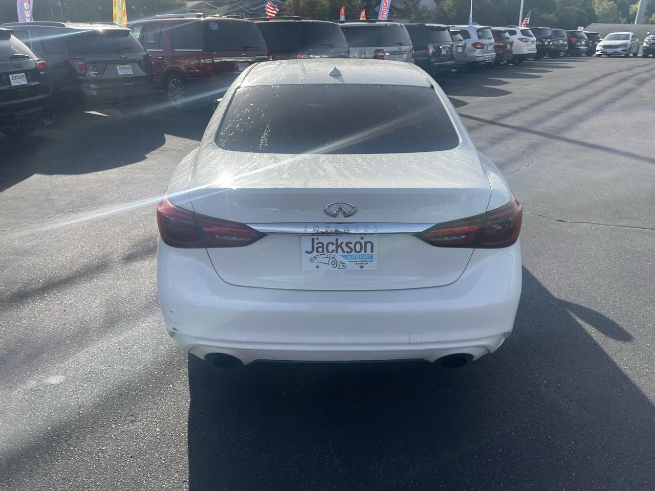 Infiniti Q50 3.0t LUXE AWD 2018