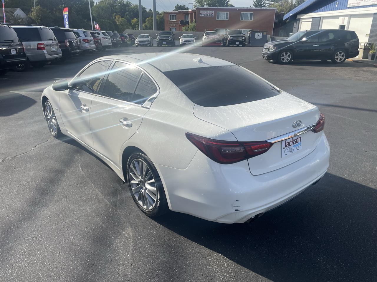Infiniti Q50 3.0t LUXE AWD 2018