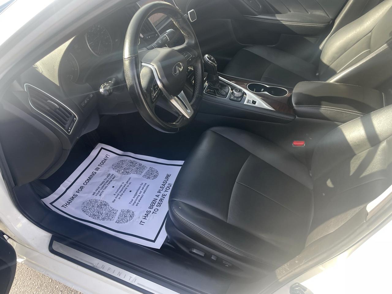 Infiniti Q50 3.0t LUXE AWD 2018