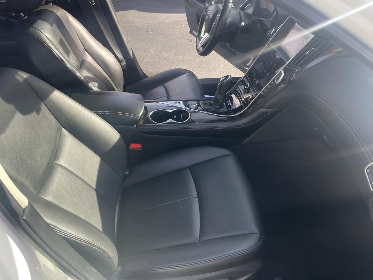 Infiniti Q50 3.0t LUXE AWD 2018
