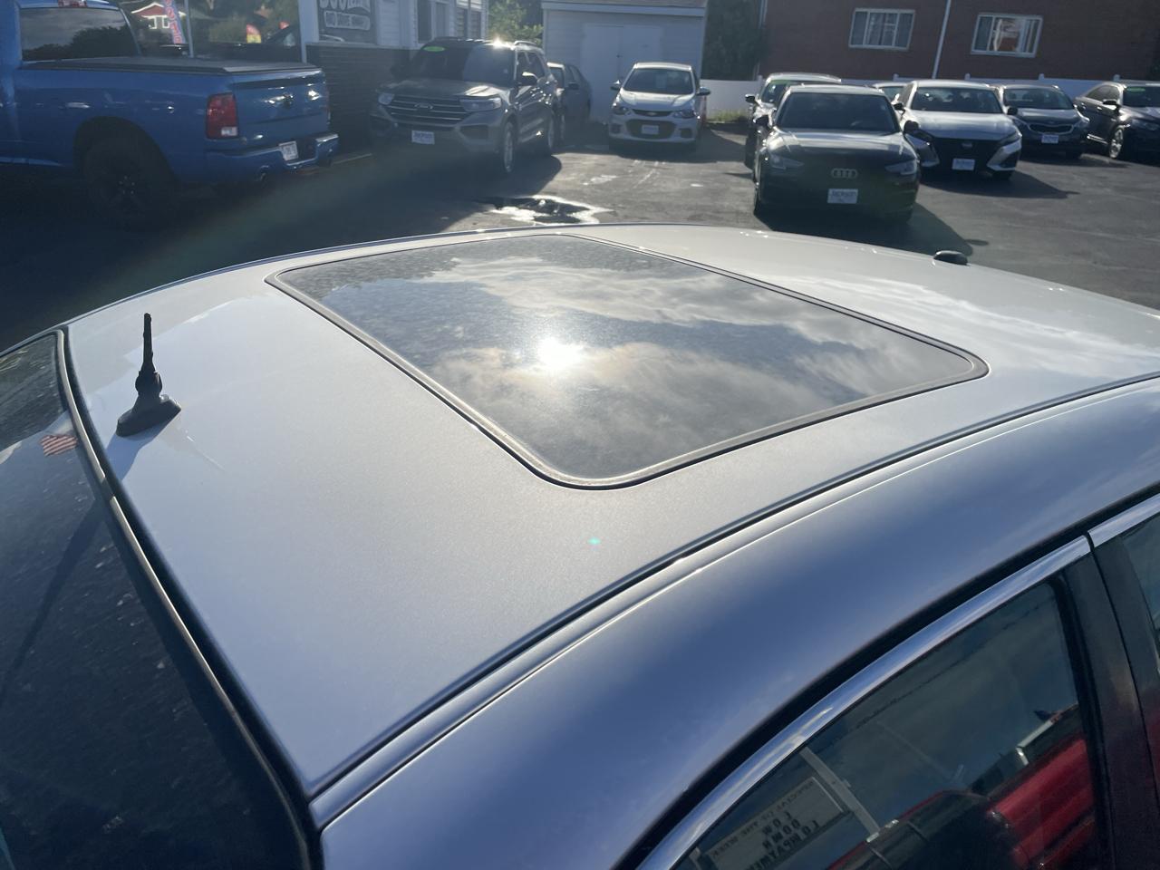 Buick LaCrosse 4dr Sdn CXS 2005