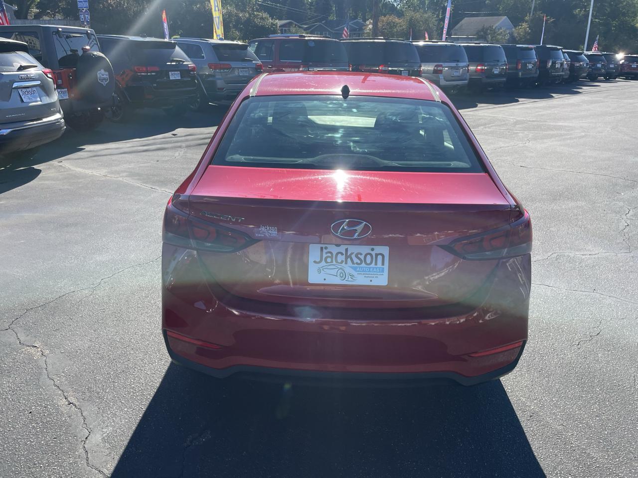Hyundai Accent SE Sedan IVT 2021