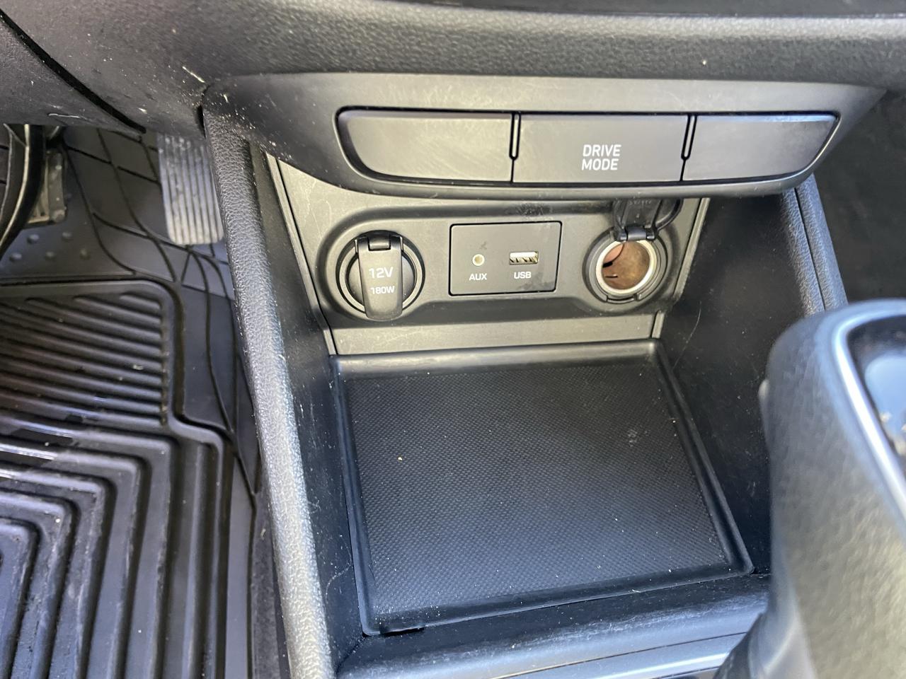 Hyundai Accent SE Sedan IVT 2021