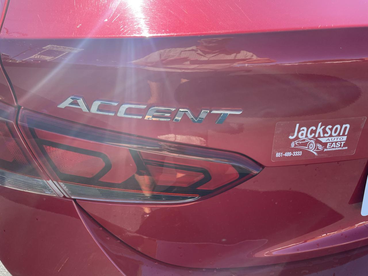 Hyundai Accent SE Sedan IVT 2021