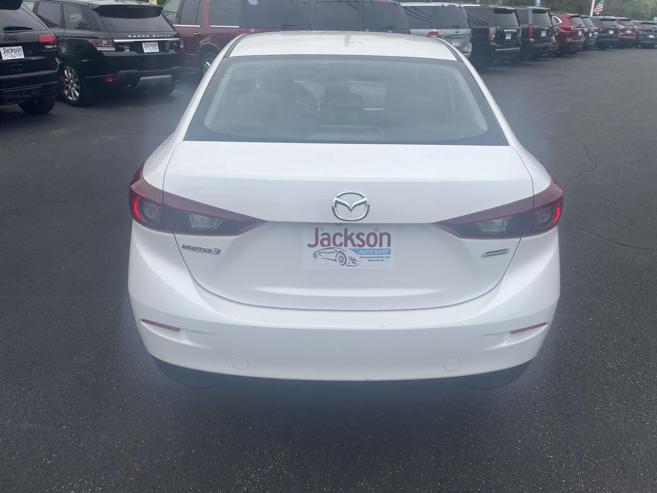 Mazda Mazda3 4-Door Touring Auto 2017