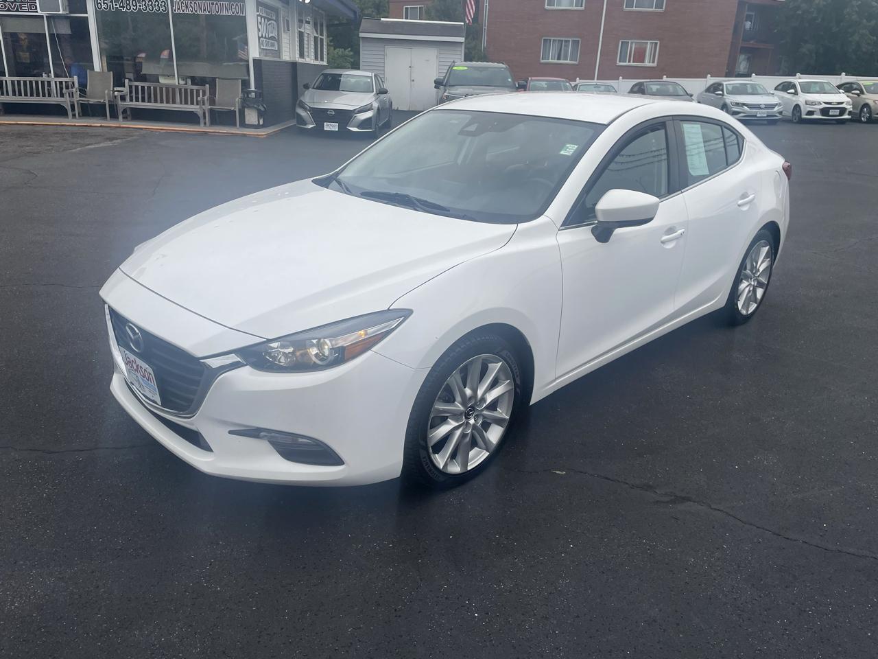 Mazda Mazda3 4-Door Touring Auto 2017