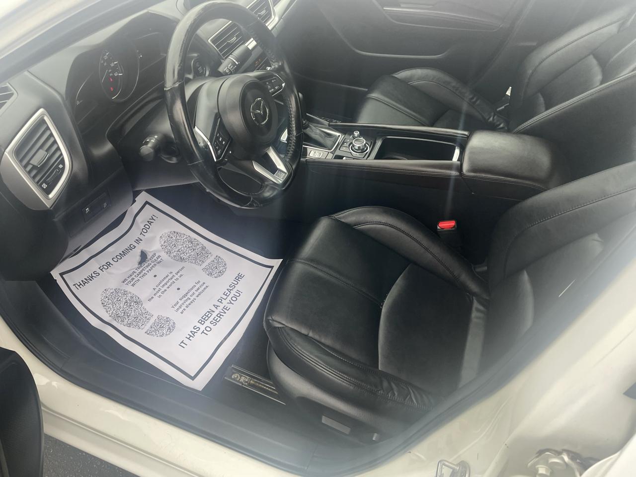 Mazda Mazda3 4-Door Touring Auto 2017