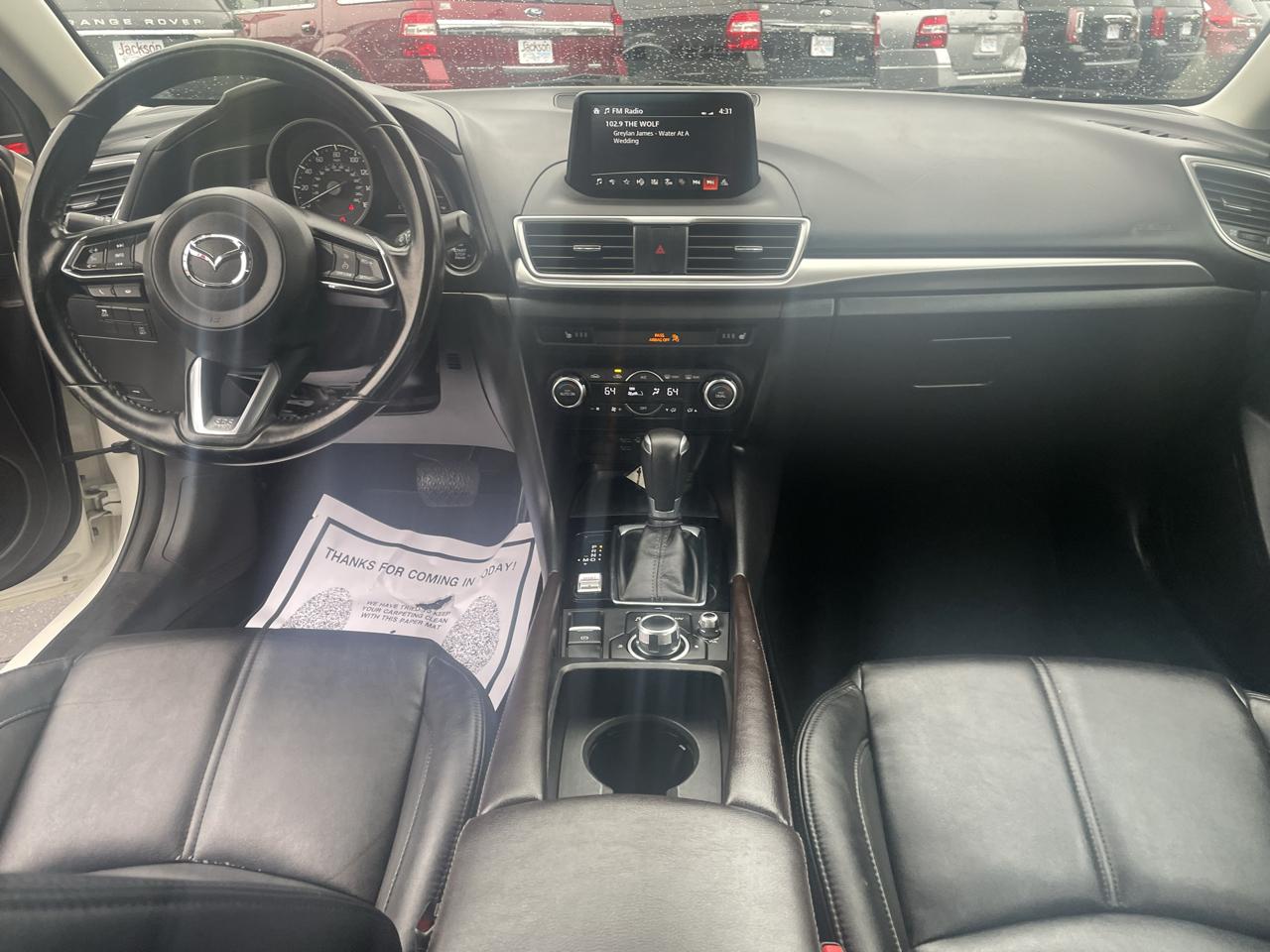 Mazda Mazda3 4-Door Touring Auto 2017