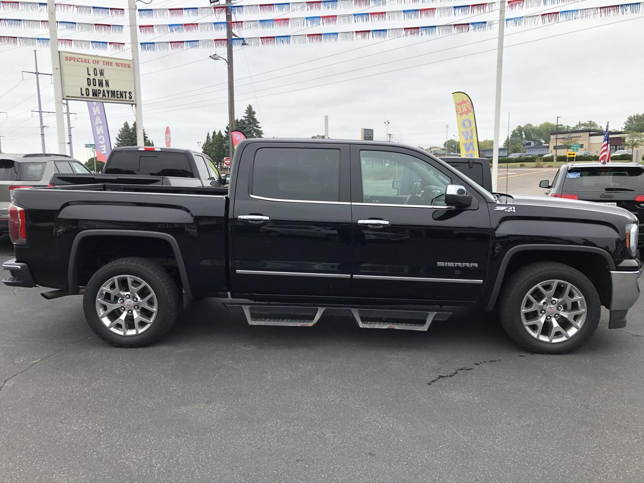 GMC Sierra photo 2