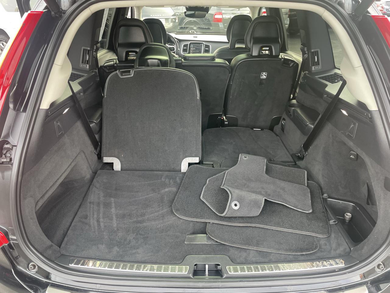 Volvo XC90 photo 11