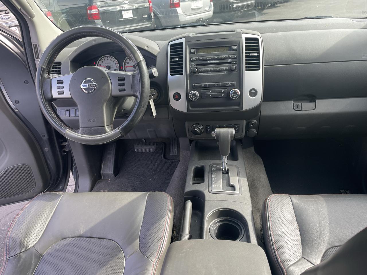 Nissan Frontier 4WD Crew Cab SWB Auto PRO-4X 2011