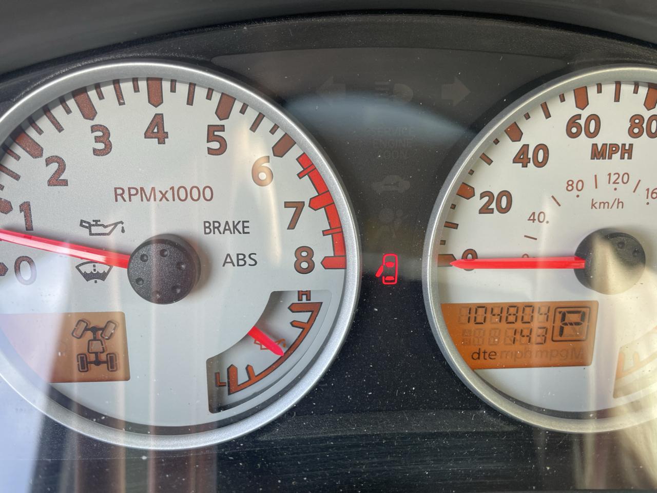 Nissan Frontier 4WD Crew Cab SWB Auto PRO-4X 2011