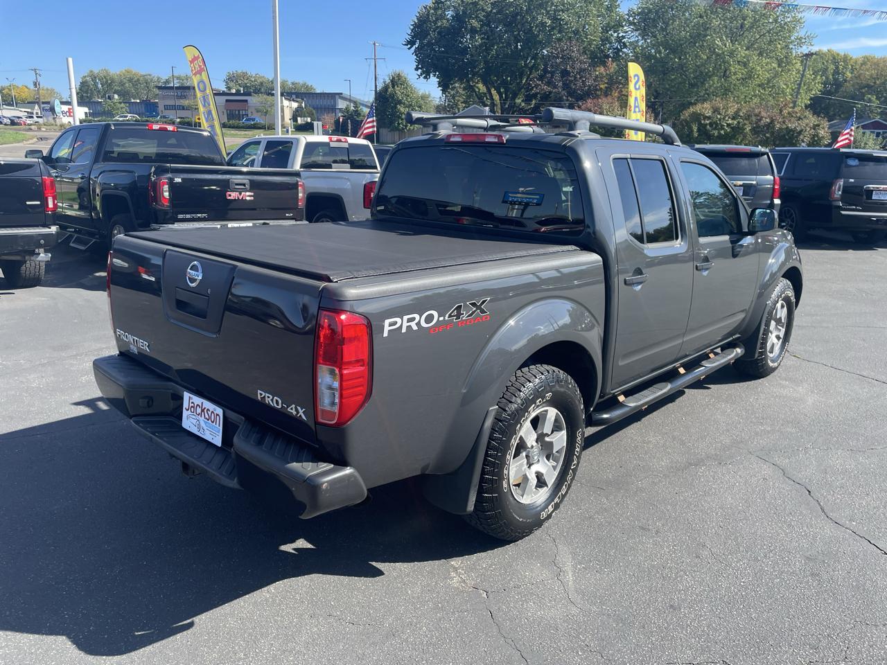Nissan Frontier photo 3