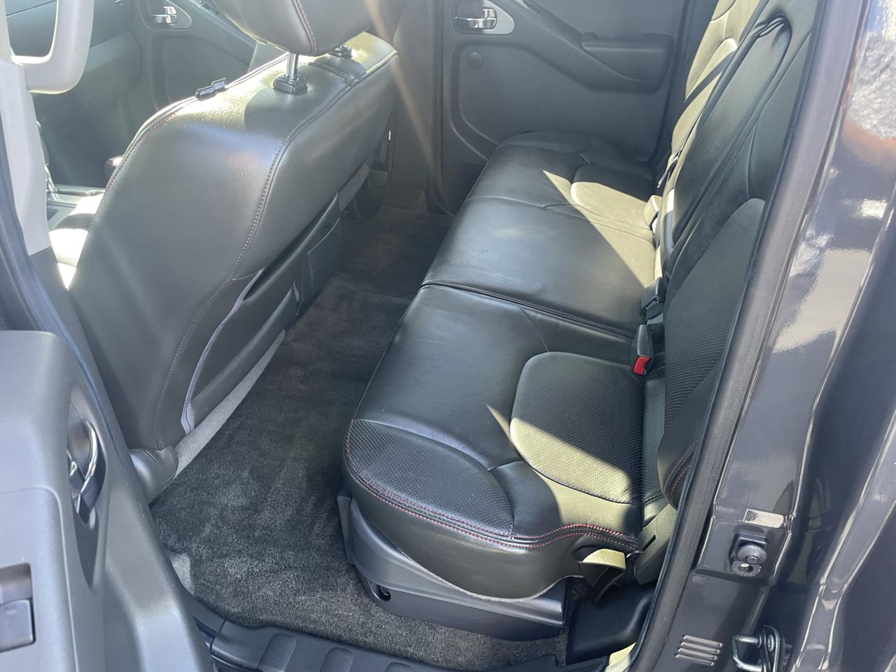 Nissan Frontier photo 10
