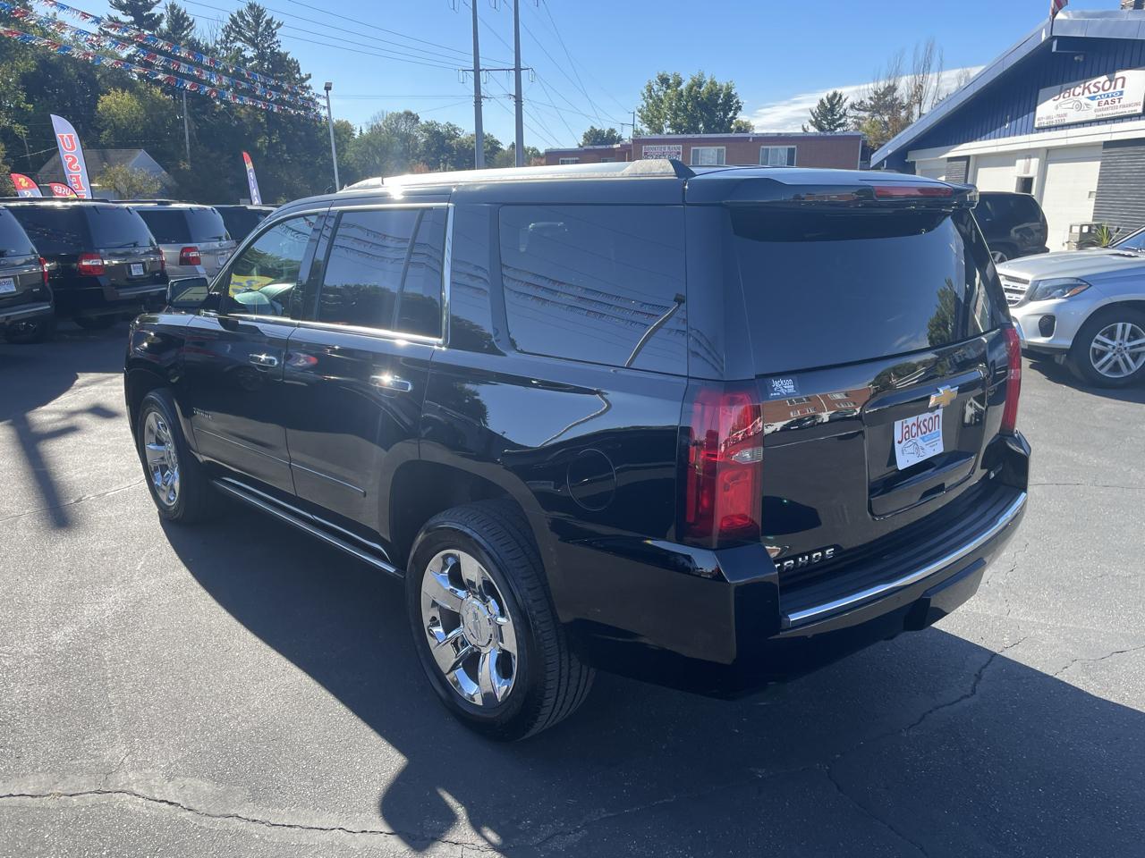 Chevrolet Tahoe photo 5