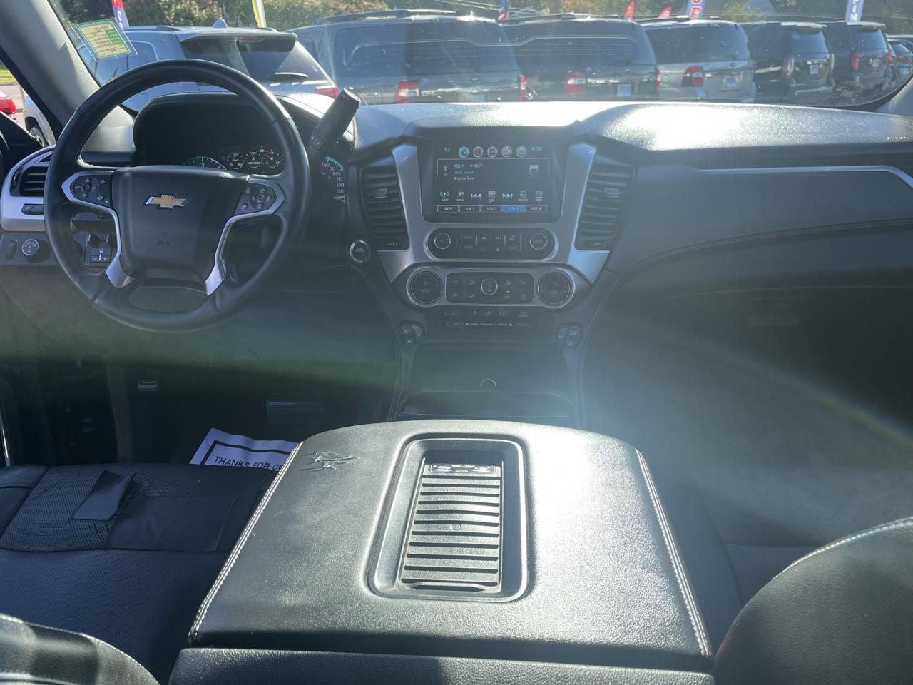 Chevrolet Tahoe photo 14