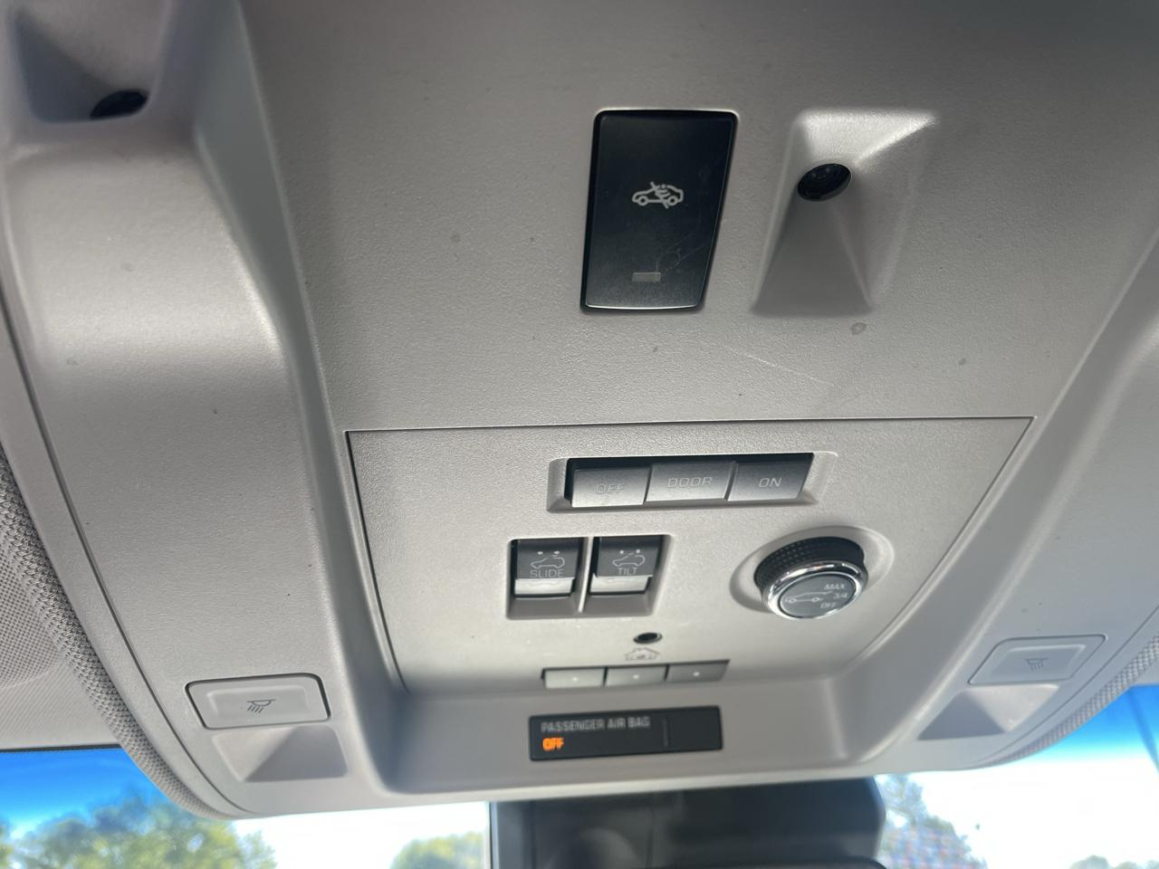 Chevrolet Tahoe photo 24