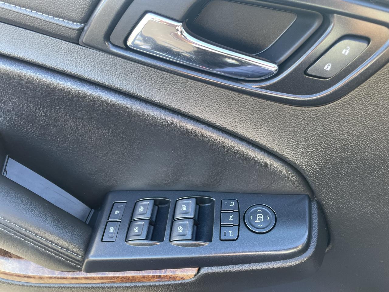 Chevrolet Tahoe photo 25