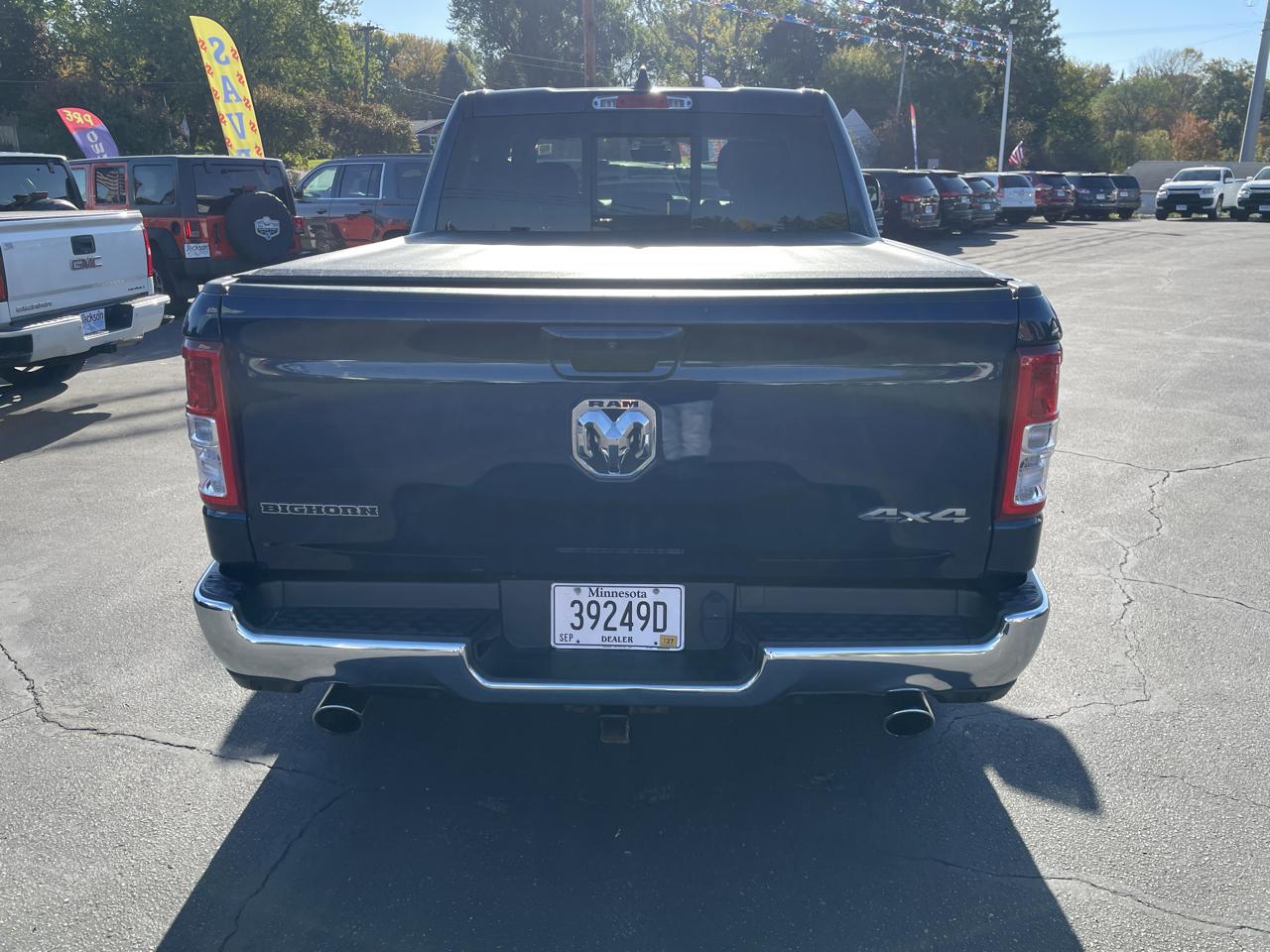 RAM 1500 Big Horn 4x4 Crew Cab 5'7" Box 2021
