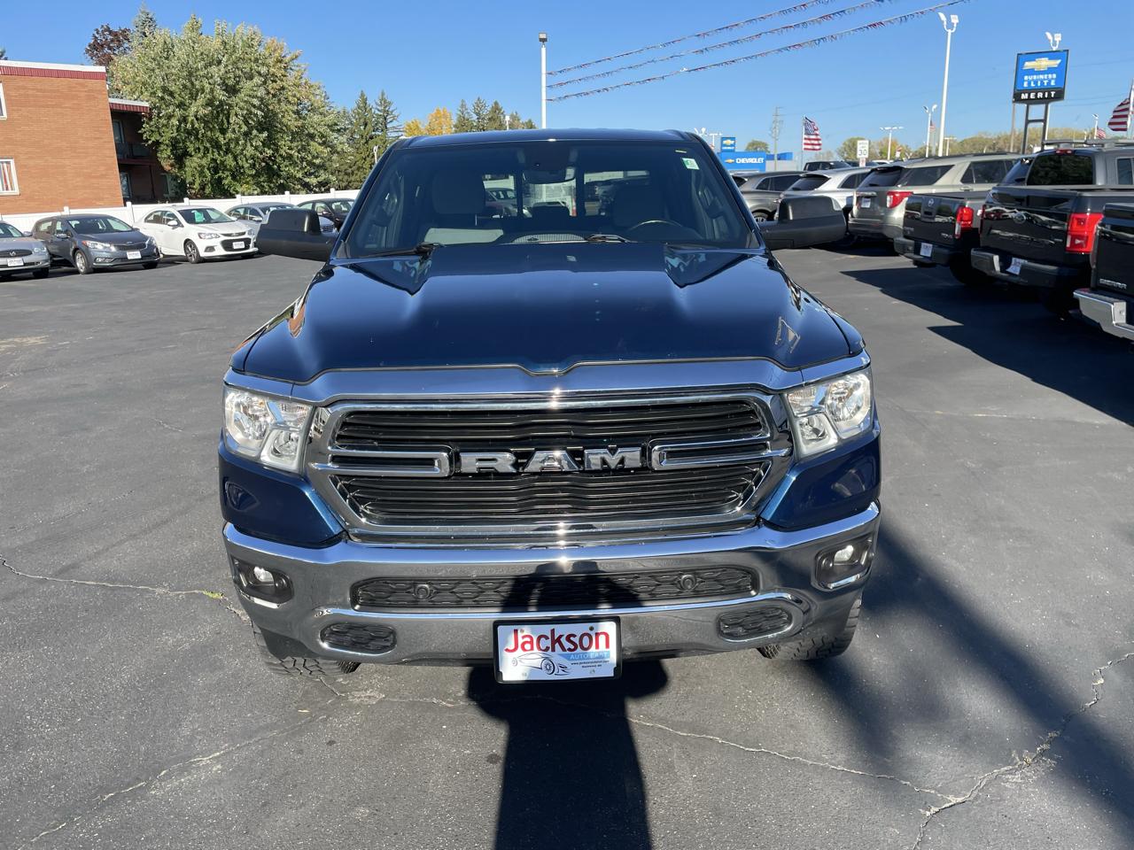 RAM 1500 Big Horn 4x4 Crew Cab 5'7" Box 2021