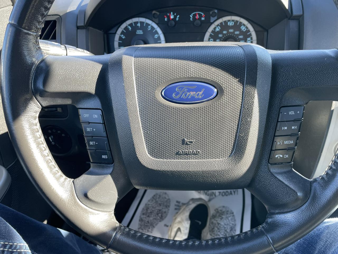 Ford Escape 4WD 4dr XLT 2012
