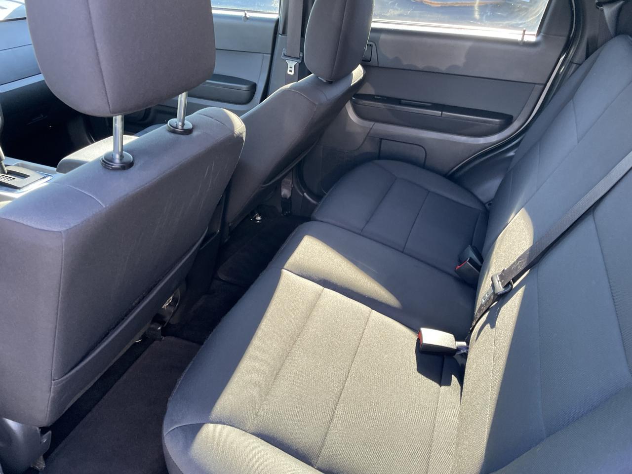 Ford Escape 4WD 4dr XLT 2012
