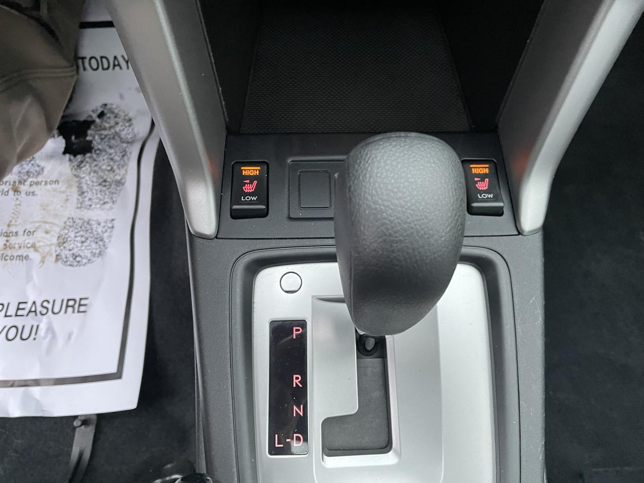 Subaru Forester 4dr CVT 2.5i Premium PZEV 2015